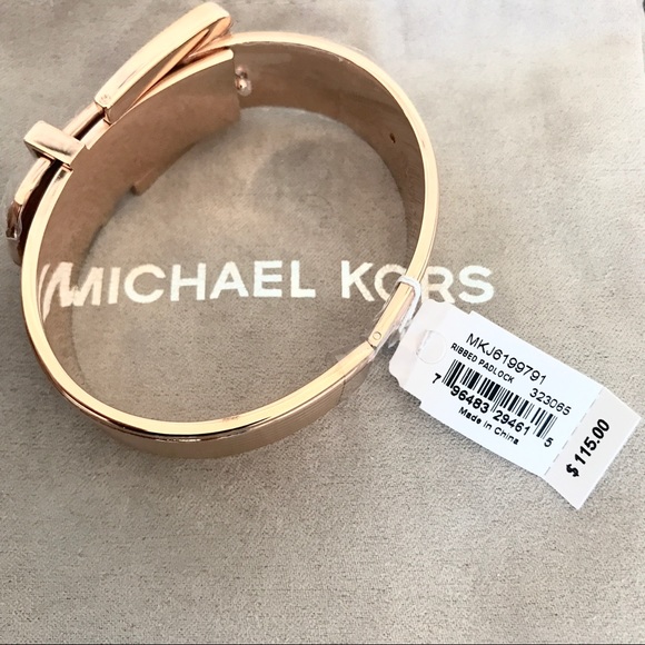Authentic MK rose gold tone ribbed belt bracelet - Picture 6 of 8